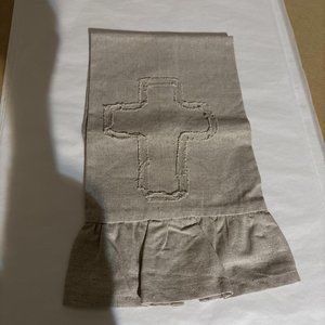 NWT The Royal Standard Natural Linen Cross Appliqué Hand Towel Ruffle. Easter